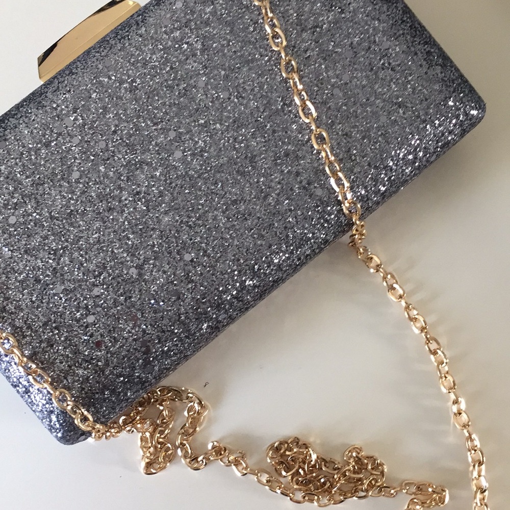 NEW!!! Silver shiny clutch